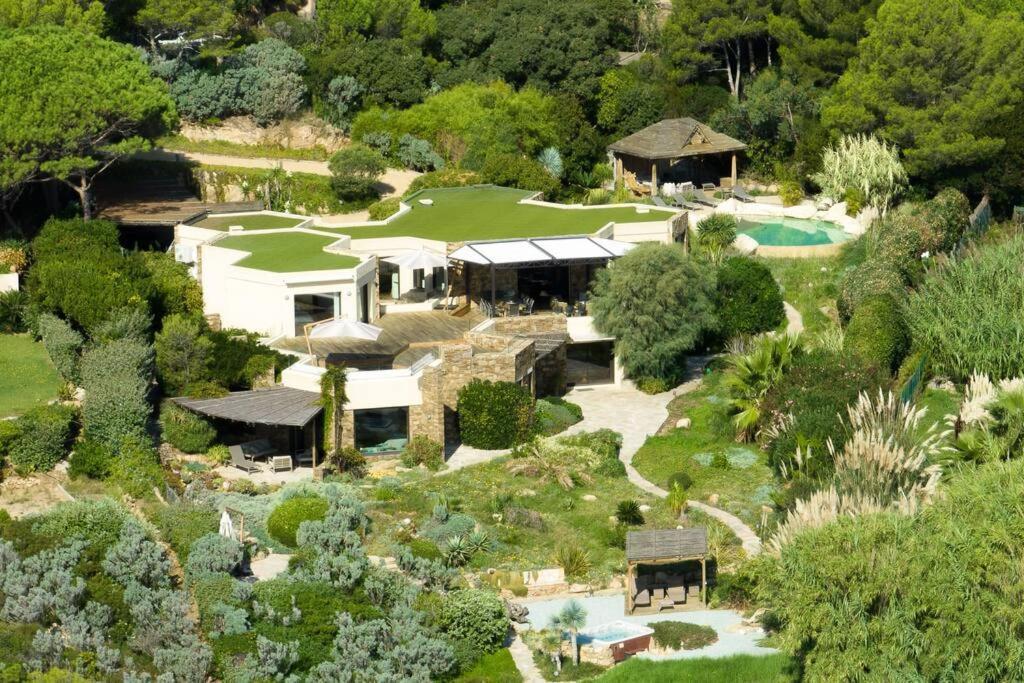 Villa In Gated Community Of Hotel La Reserve Ramatuelle Eksteriør bilde